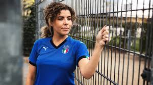 Voetbalshirt italië 2018 bonucci 19 uit tenue lange mouw ». Nieuw Italie Thuisshirt Laat Unisport Je Klaarstomen Voor Het Wk