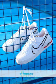 Hard court tennis shoes, clay court tennis shoes and grass court shoes which mainly differ from one another on the outsole. The Best Tennis Shoes For Men 2021 For All Courts