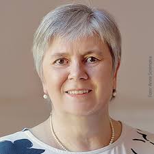 Ali Mahlodji • Leadership Mentor and Keynote Speaker auf LinkedIn: Viele  Menschen lernen durch die Krise mehr fürs Leben als es ihnen sie…