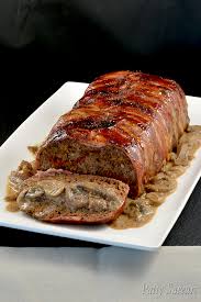 Roti De Boeuf Hache Sauce Aux Champignons Recipe Bacon Wrapped Beef Beef Meatloaf Recipes Beef Meatloaf