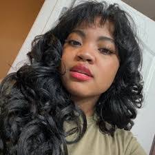 Eve Gillespie's Instagram, Twitter & Facebook