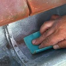 Reparer Une Fuite Sur Une Gouttiere En Zinc Gouttiere En Zinc Gouttieres Machine Bois