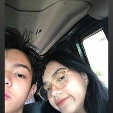 Maxine Castillo (@maxinecstll)