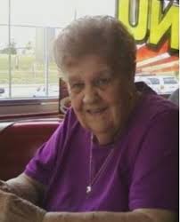 Elsie Dobbins's Instagram, Twitter & Facebook