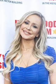 Angie Stevenson Attends Book Launch Tub Vol Cinematic Pictures Group —  Stock Photo © info@photographybyeugene.com #358300152