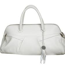 How To Clean A White Leather Purse Clean Leather Purse Clean White Leather Leather Purses