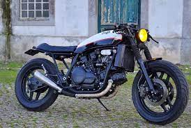 Honda Vf750s 1989 By Feito Na Garagem Motors Cafe Racer Honda Sabre Old Bikes