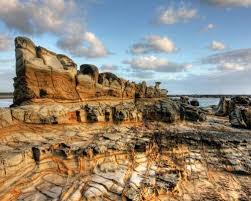 Get the feeling you are escaping to beach holidays of times gone by, get some sand between your toes, enjoy an ice cream and catch a few waves. Yamba The Number 1 Holiday Town In Australia Yamba Sun Motel