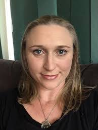 Donna Hash's Instagram, Twitter & Facebook