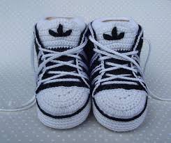 Direct Link To Free Pdf Pattern In English And Russian Crochet Adidas Baby Sneakers Scarpe Per Bambino Uncinetto Neonato Guanti All Uncinetto