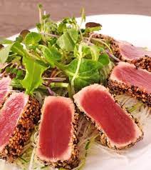 thunfischfilet mit konjak nudeln und salat rezept thunfischfilet konjak nudeln thunfischfilet rezept