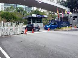 #foodiliciouskitchen #lunchbox #catering #delivery #shahalam #kualalumpur #klang #petalingjaya. Suasana Di Pintu Universiti Teknologi Mara Media Rasmi Facebook