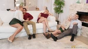 Eating Out For Thanksgiving Porn Video - VXXX.com