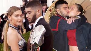 Zayn malik dan gigi hadid mulai berpacaran pada 2015, setelah gigi menjadi model untuk video klip lagu zayn. Pasangan Gigi Hadid Zayn Malik Bongkar Keinginan Mereka Punya Banyak Anak Ciptakan Keluarga Besar Warta Kota