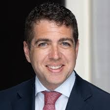 Ron Minassian's Instagram, Twitter & Facebook