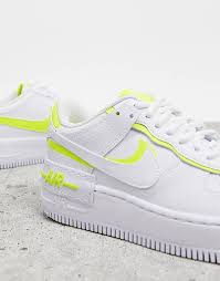 The nike air force 1 shadow delivers versatility in its stylishly distinctive design that allows you to rock this pair on various occasions with a wide variety of outfit ideas. Nike Air Force 1 Shadow Sneaker In Weiss Und Gold Asos