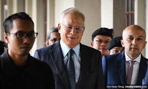 Ya allah yang maha berkuasa lagi maha hebat, hanya kepada engkau aku sembah. Najib Seeks Public Donations To Assist Him And Silenced Gov T Critics Malaysiakini