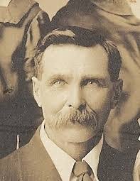 Frank Harker's Instagram, Twitter & Facebook