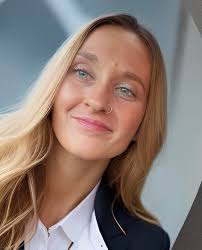 My name is Nadia B.LPN with 11 years in nursing. I am a IP in Hamilton  county with weekday availability. If you know someone please send them my  way!