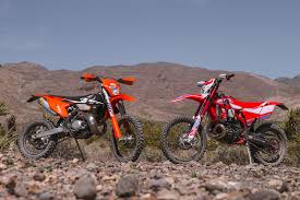 Ktm S 300 Xc W Goes Against Beta S 300rr In A Head To Head Shootout