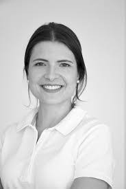 Laura Elsner's Instagram, Twitter & Facebook