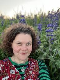 Leslie Lichter's Instagram, Twitter & Facebook