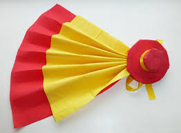 Pliage serviette papier mariage pliage serviette 2 couleurs. Pliage De Serviette De Table En Forme D Eventail Avec Son Sombrero Realiser Un Eventail Avec Une Serviette En Papier L Art Du Pliage De Serviettes De Table Decoration De Table Recettes De Cuisine
