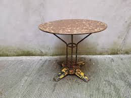 Shop our antique metal table selection from the world's finest dealers on 1stdibs. Vintage Round Metal Bar Table For Sale At Pamono