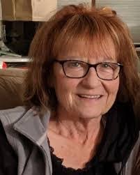 Lynn Pucci's Instagram, Twitter & Facebook