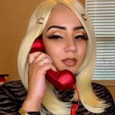 Use what you got to get what you want 😏🧡🖤 #halloween #nailedit