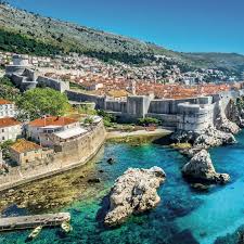 Diese mittelalterliche stadt mit ihrem historischen zentrum ist sicherlich weltweit die bekannteste destination kroatiens und eine der bekanntesten im mittelmeerraum. Simtis Pauschalreise Europa Kroatien Dubrovnik Stadt Meer Simtis Reisen Weltweit