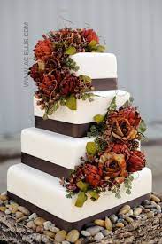 Pin By Weddakeci On Cakes Weddings And Events Wedding Cake Fall Colors Fall Wedding Cakes Fall Themed Wedding Cakes