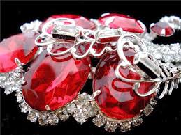 Nomination Jewellery Near Me Discount Jewelers Near Me As Antique Jewellery Collection Online Shopping Rhinestone Jewelry Antique Costume Jewelry Pin Jewelry Chanel fine jewelry enjoys an international network of repair workshops that combine the highest technical mastery with respect for fine jewelry expertise. pinterest