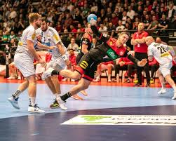 Magenta tv zeigt vier partien der gruppenphase exklusiv, und von den zeitgleich stattfindenden begegnungen am ende der gruppenphase jeweils das spiel. Handball Em Tag 12 In Free Tv Livestream Und Liveticker Spanien Will Kroatien Folgen Deutschland Osterreich Im Fernsehen