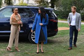 Meghan markle, duchess of sussex, opens up about her struggles with the british press during her pregnancy and admits she was warned that they will destroy. Who Is Meghan Markle S Mom Doria Ragland 6 Things To Know About Prince Harry S Mother In Law