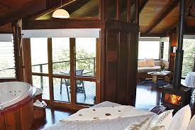Tropical cabin (1br) sleeps 5. Mt Quincan Crater Retreat A Luxury Retreat