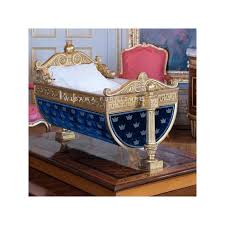 Halo bunda, di sini saya mau merekomendasikan tempat tidur bayi yang nyaman dan lembut dilengkapi dengan kelambu anti. Tempat Tidur Ranjang Bayi Mewah Ayunan Istana Furniture Jepara