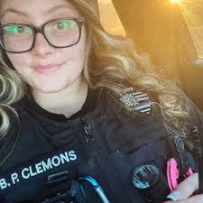 Briana Clemons (@brianaclemons02)