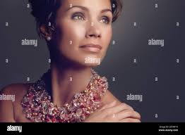 Donna ricca d'annata immagini e fotografie stock ad alta risoluzione