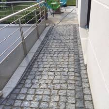 Revetement Passerelle En Paves De Granit Du Portugal Paves Exterieur Modele De Jardin Pave Granit