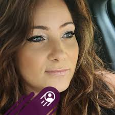 Introducing a new dog to a territorial pet