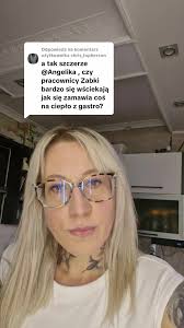 Odpowiadanie użytkownikowi @chris_topherson #fouryourpage #odpowiedź  #fouryou #ciebie #foryoupage❤️❤️ #dlaciebie😏 #zabka #tylkozartowalam  #yourpage #dziendobrydziendobry