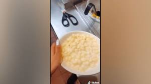 What's the best cheese to use so that your mac and cheese turns out smooth and creamy versus clumpy and oily? Video Panera Worker Shares Tiktok Of Frozen Mac N Cheese Abc News