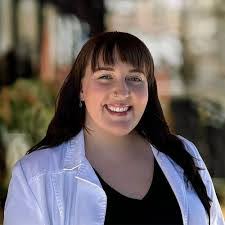 Lizzie Horn's Instagram, Twitter & Facebook