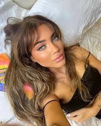 Katherine Butt's Instagram, Twitter & Facebook