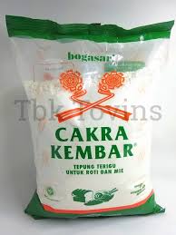 Bagi kebanyakan orang, memasak adalah kegiatan yang menyenangkan terutama pagi para wanita. Tepung Cakra Kembar Ekonomis 1kg Tovins