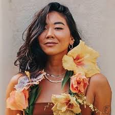 Liz Kim (@lizunakim) • Instagram photos and videos