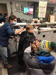 Our full range of services includes hair dyeing, eyebrow trimming, shaving, beard trims, classic men's haircuts, and more. Bob S Barber Shop Milwaukee Wi Home Facebook