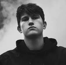 MUSIC CHATS: ANDREW CUSHIN