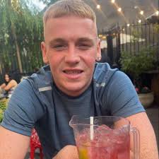 Pro tip when visiting the US: Get the Guinness because it's honestly better  than some of the places in Ireland, but if you want to take it to the next  level make